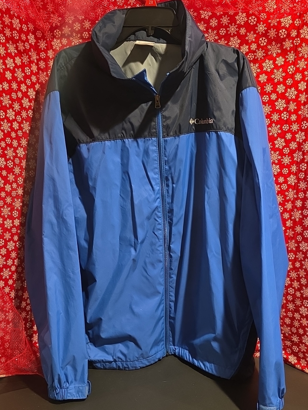 Columbia Men's Royal Blue and Navy Windbreaker